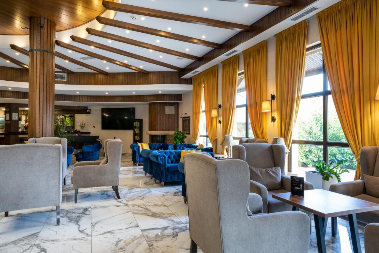 Grand Hotel Welingrad Zewnętrze zdjęcie Lobby