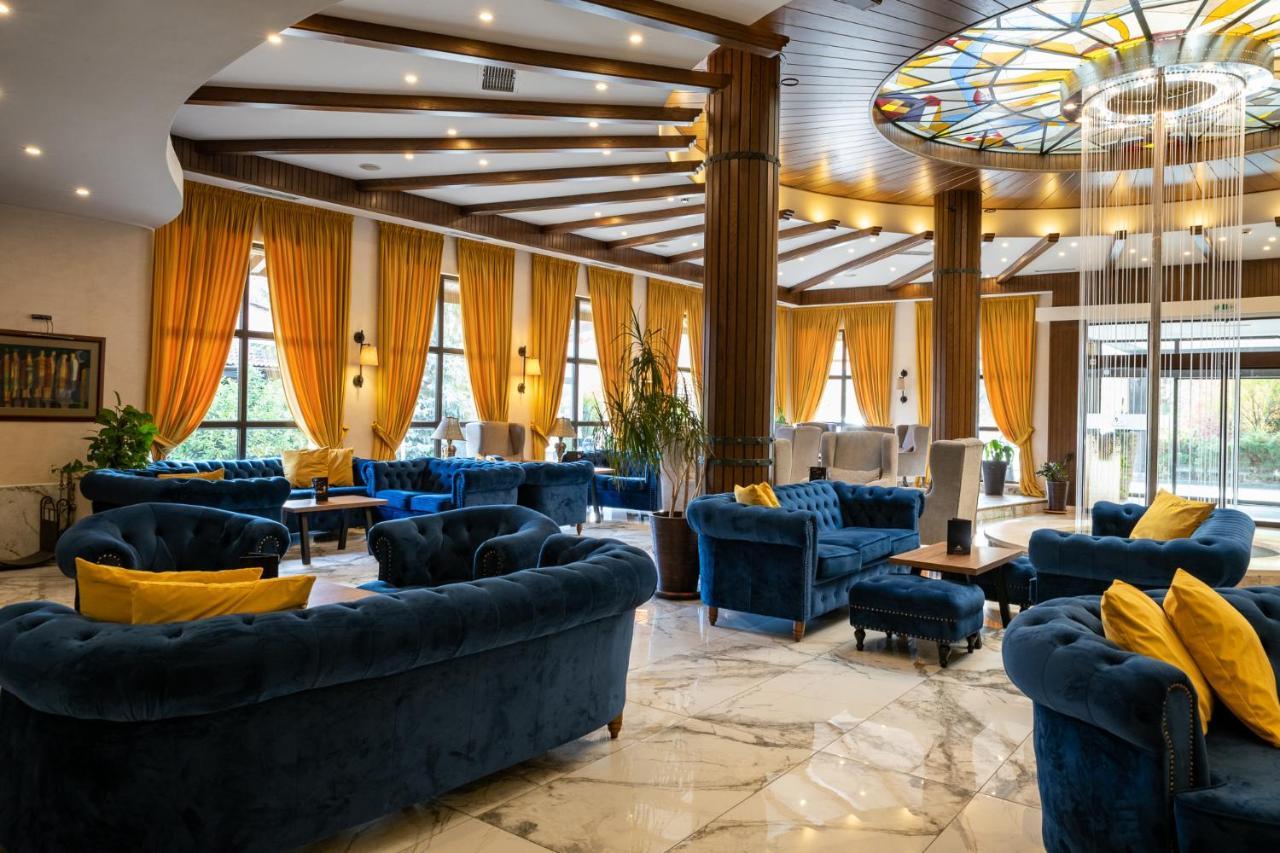 Grand Hotel Welingrad Zewnętrze zdjęcie Lobby
